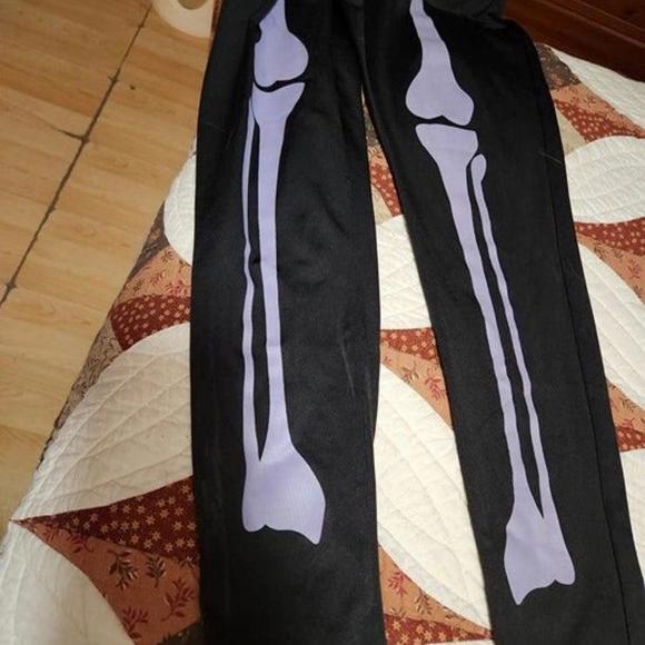 Skeleton - Picture 3 of 5